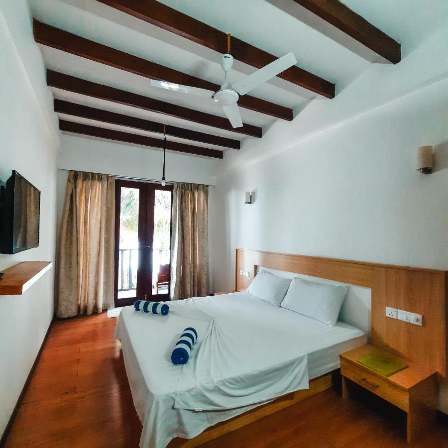 Thundi Sea View Hotel Fulidhoo Exterior photo