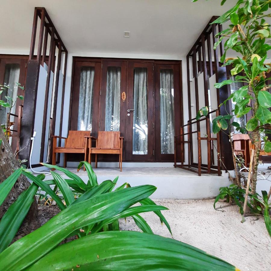 Thundi Sea View Hotel Fulidhoo Exterior photo