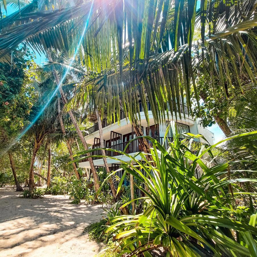 Thundi Sea View Hotel Fulidhoo Exterior photo