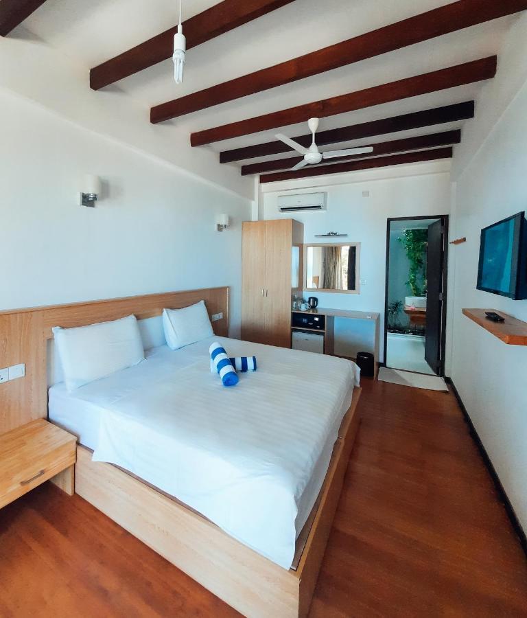 Thundi Sea View Hotel Fulidhoo Exterior photo