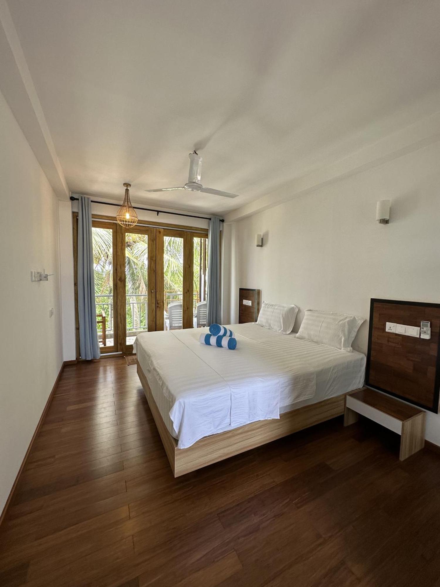 Thundi Sea View Hotel Fulidhoo Exterior photo
